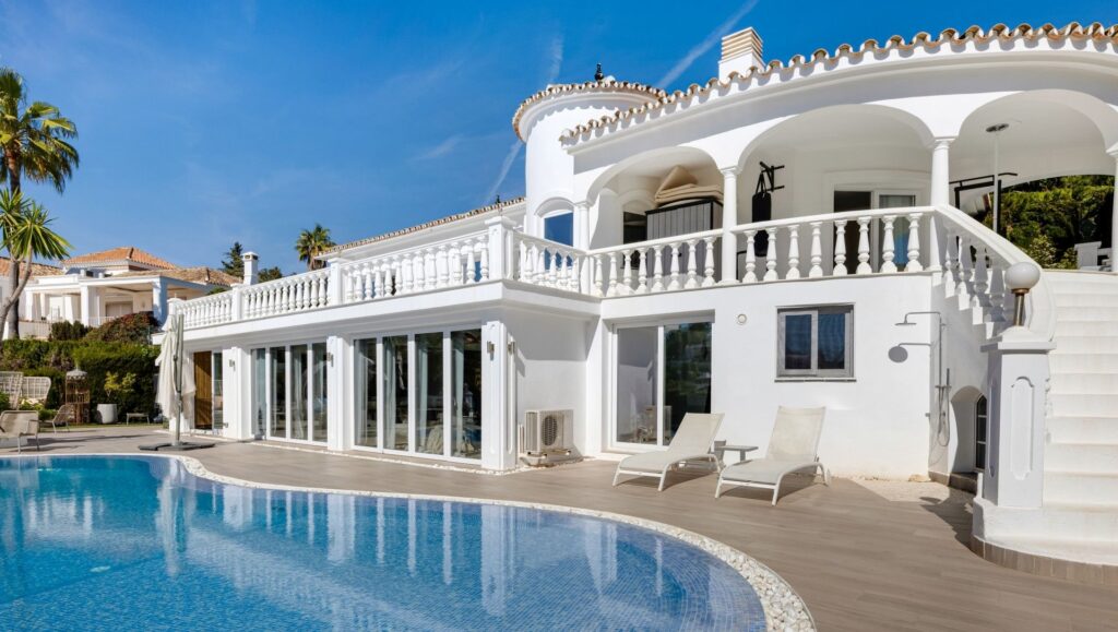 Marbella Apartments vs Villas: Which Should You Buy?
